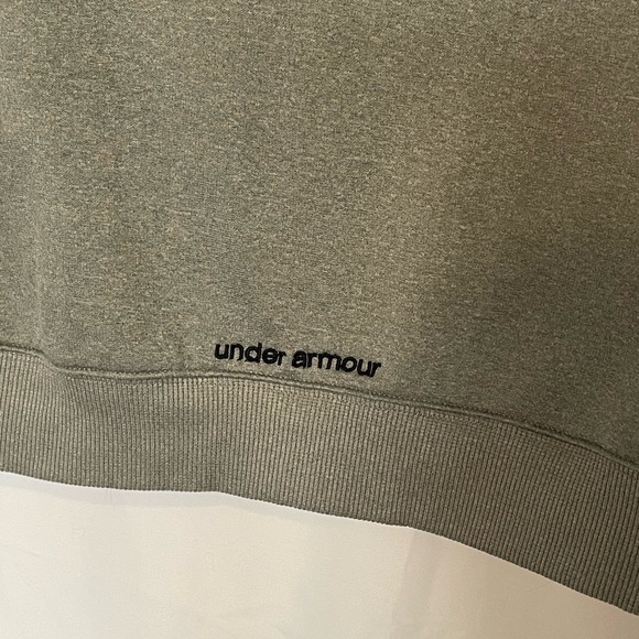 Under Armour/ Women’s long sleeve zip up hooded jacket. - Picture 3 of 7